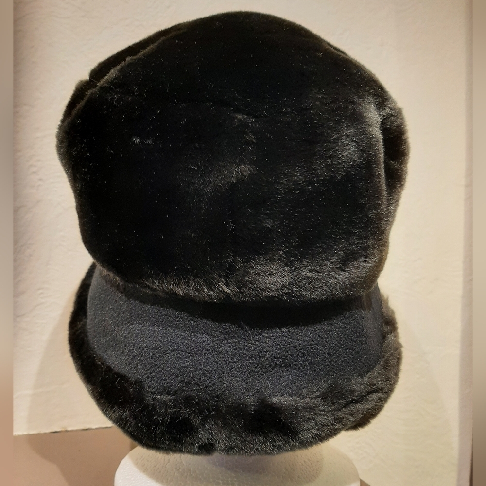 Isotoner bucket hat - Picture 9 of 9